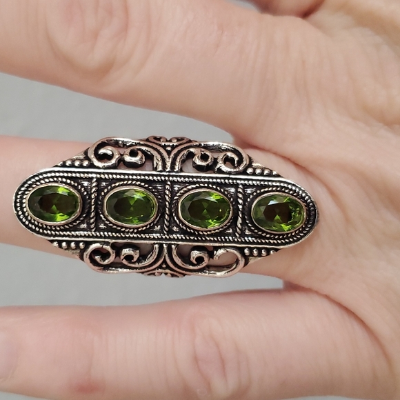New Peridot 925 Silver Statement Ring. - Picture 2 of 14